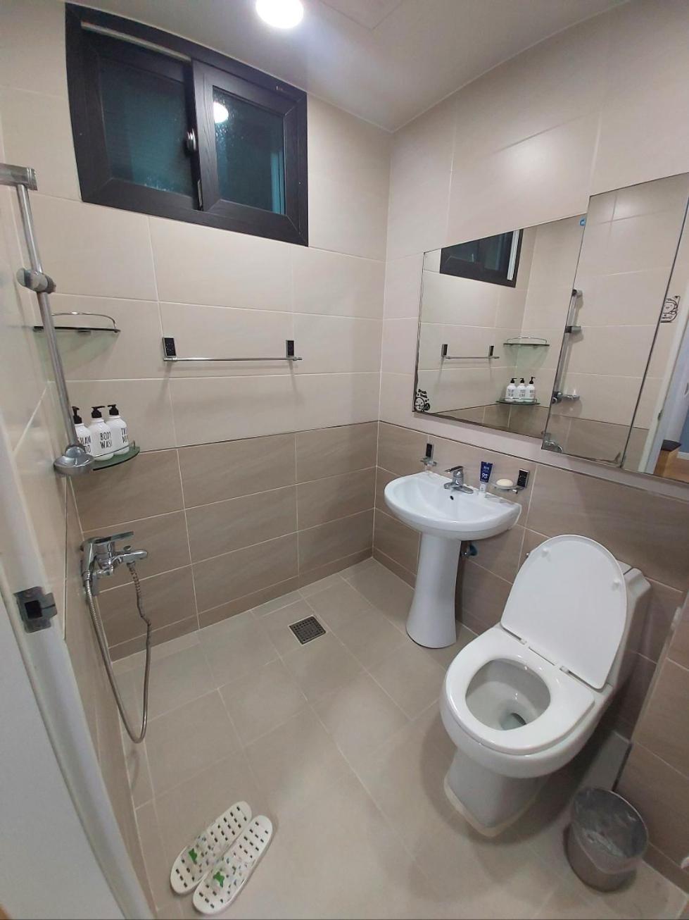 29 Play House Hotel Incheon Eksteriør billede